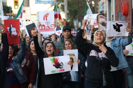 Broj mrtvih raste u Iranu dok se protesti Mahse Aminija nastavljaju 10. noć